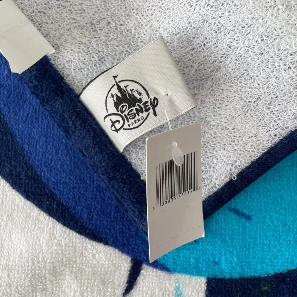 Disneyland Resort 2020 Mickey Mouse Donald Duck Pluto Goofy Beach Towel